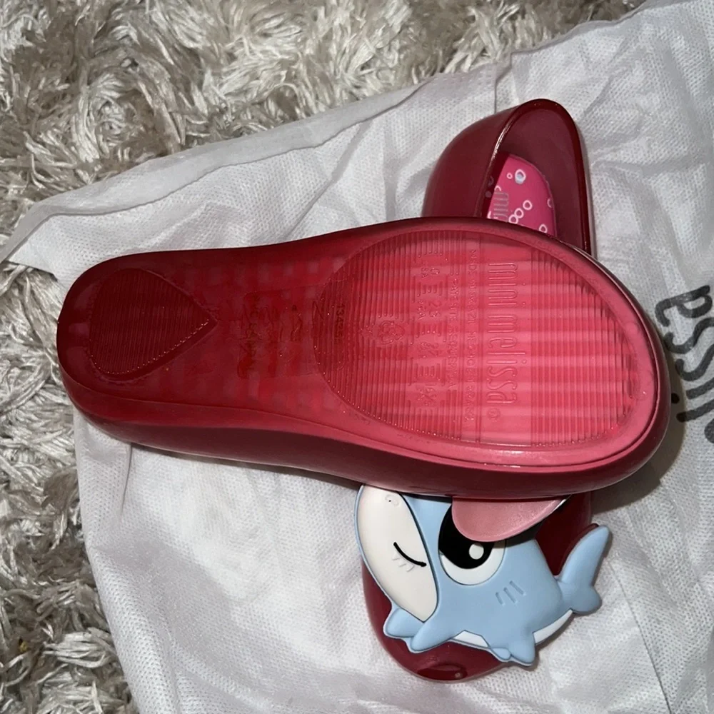 mini melissa pink baby shark‎ 10